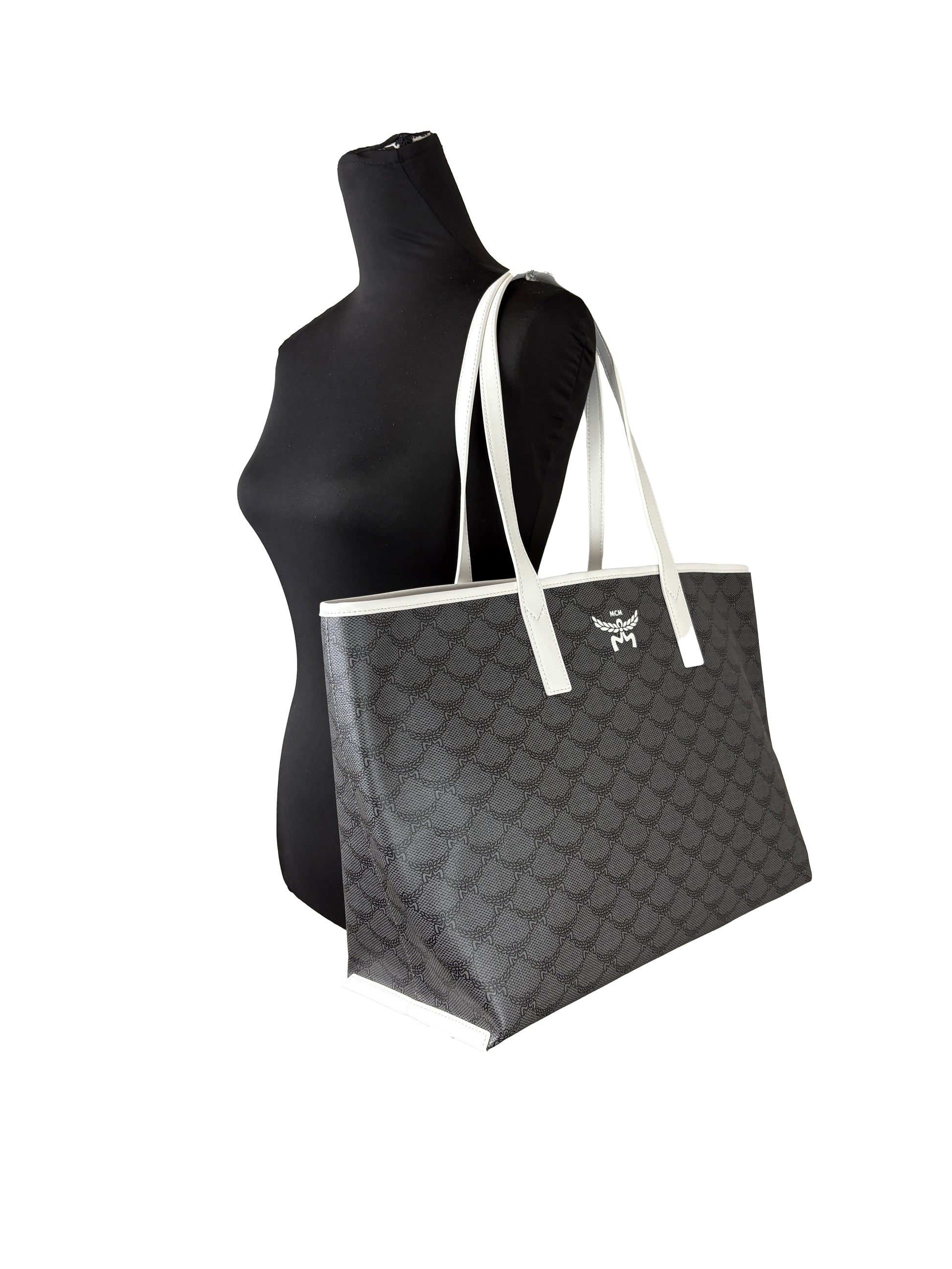 MCM Medium Himmel Shopper Medium Tote Bag