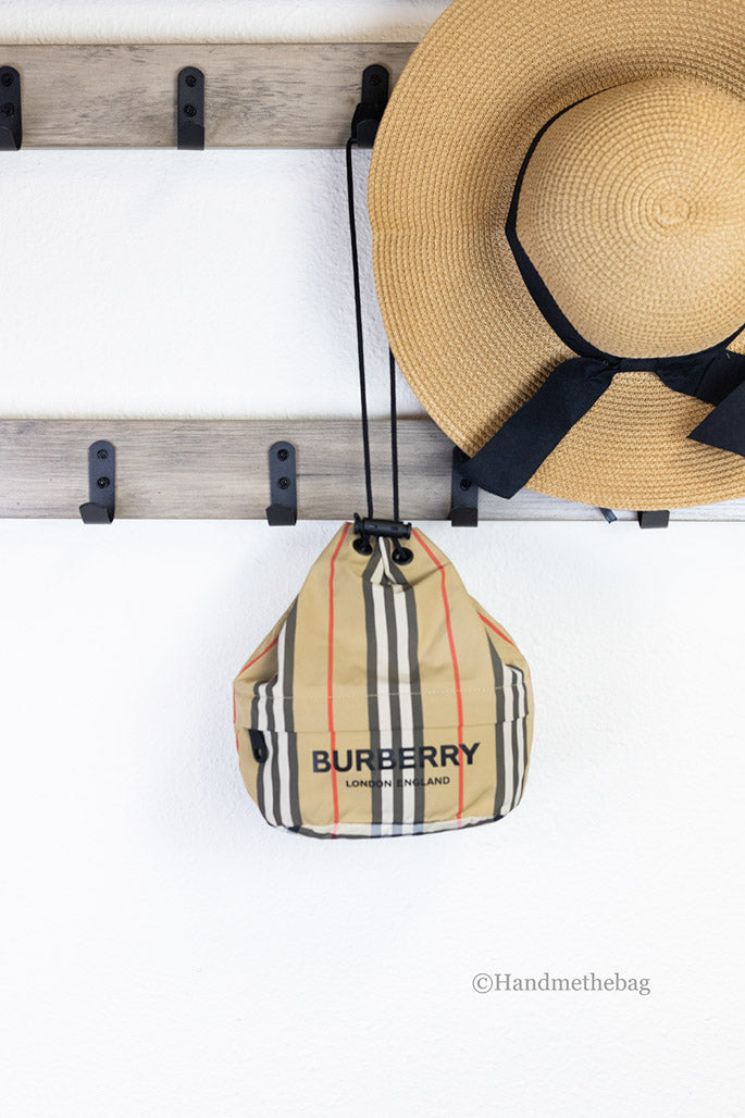 Burberry phoebe bucket on sale bag