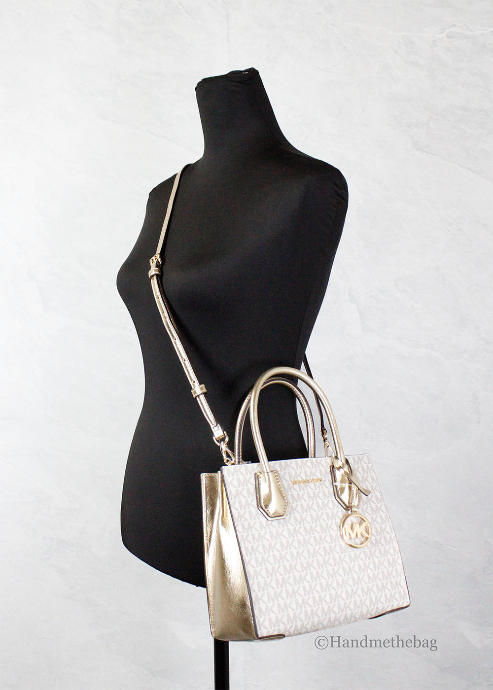 Michael Kors Mercer Medium Pale Gold Messenger Crossbody Bag