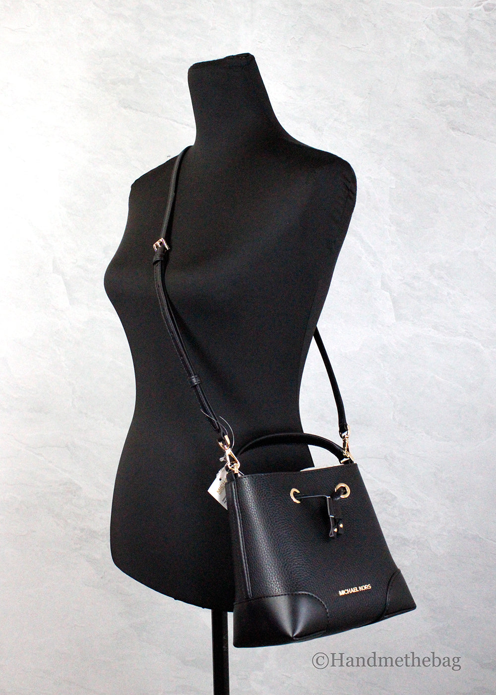 NEW store Michael Kors Mercer Small Bucket Crossbody Black Signature Leather Handbag