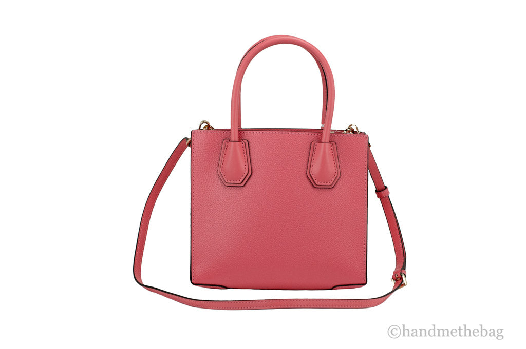 michael kors mercer grapefruit messenger crossbody back on white background