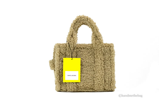 marc jacobs the teddy mini tote beige back on white background